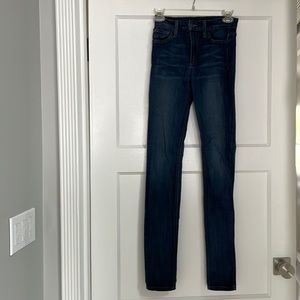 Like New Joe’s jeans high rise skinny W 24